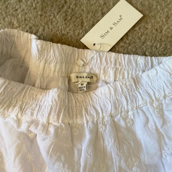 NWT SIM & SAM EYELET TIER MINI SKIRT - Picture 4 of 4